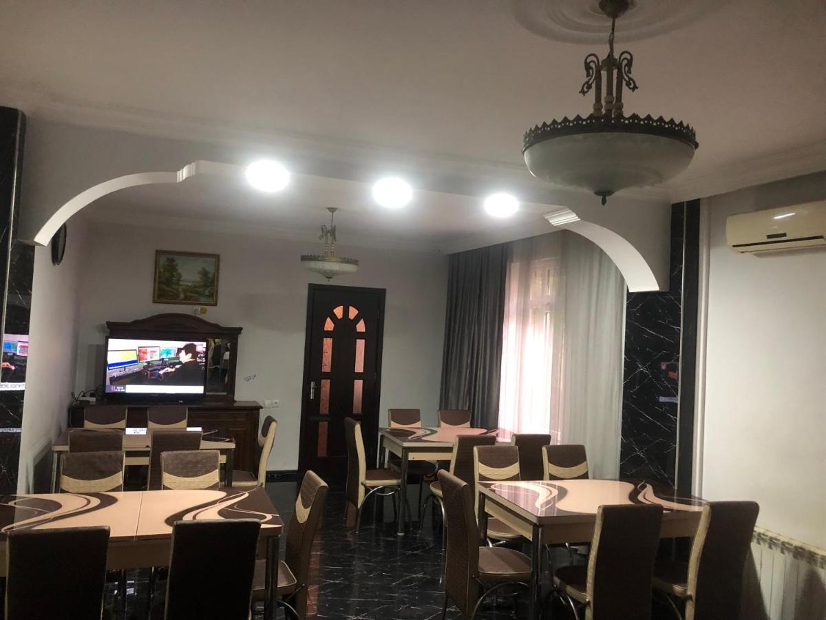 Twins Guest House By Black Sea Kobuleti Exterior photo